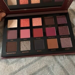 Ace Beaute Mystic Romance eyeshadow palette